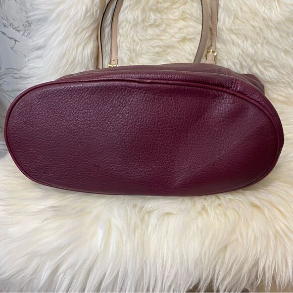 Michael Kors Claret Pebbled Leather Large Jet Set Tote Bag - Picture 4 of 10